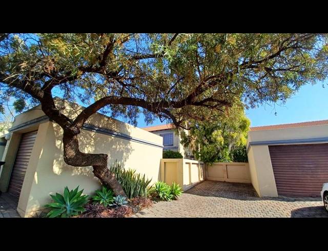 2 BEDROOM TOWNHOUSE FOR SALE IN ANNLIN